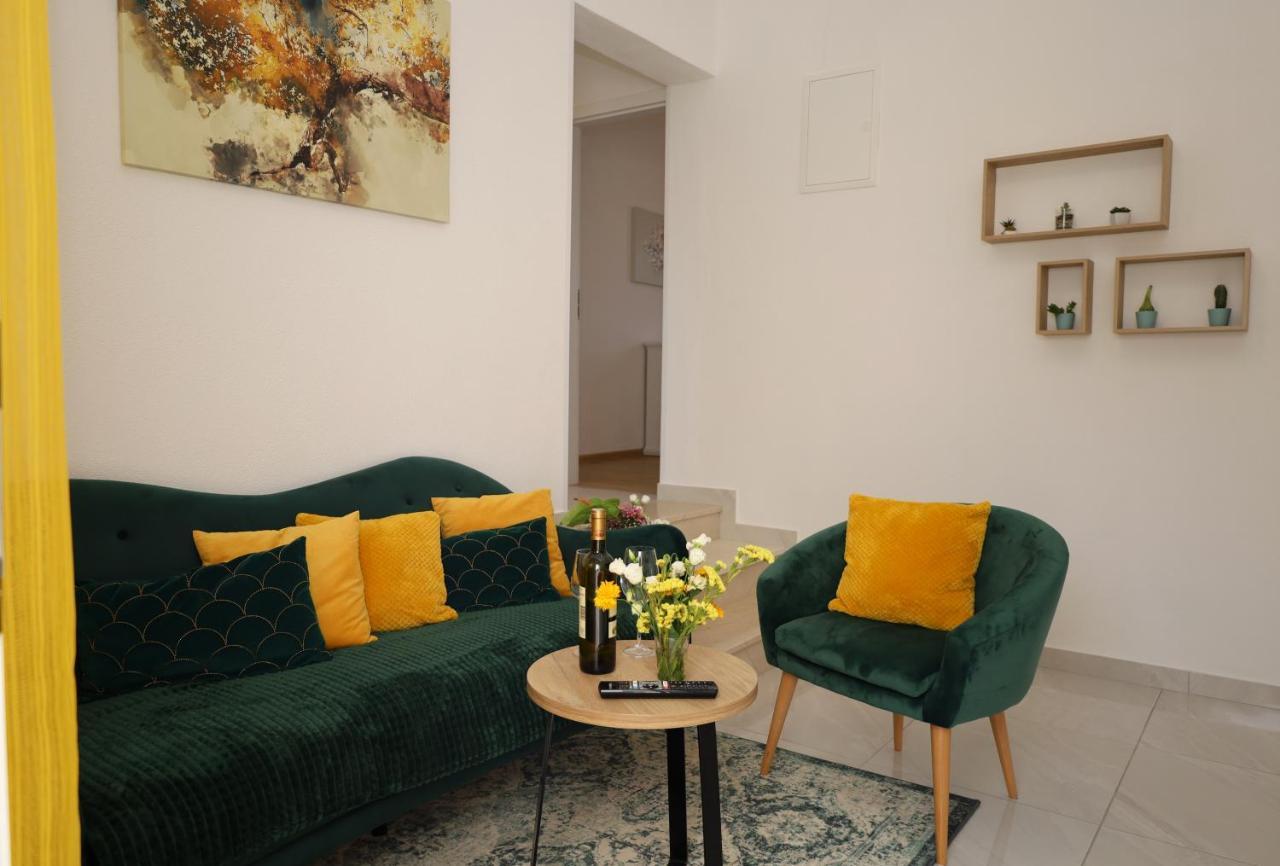 Holiday House Nono Sumartin Ngoại thất bức ảnh