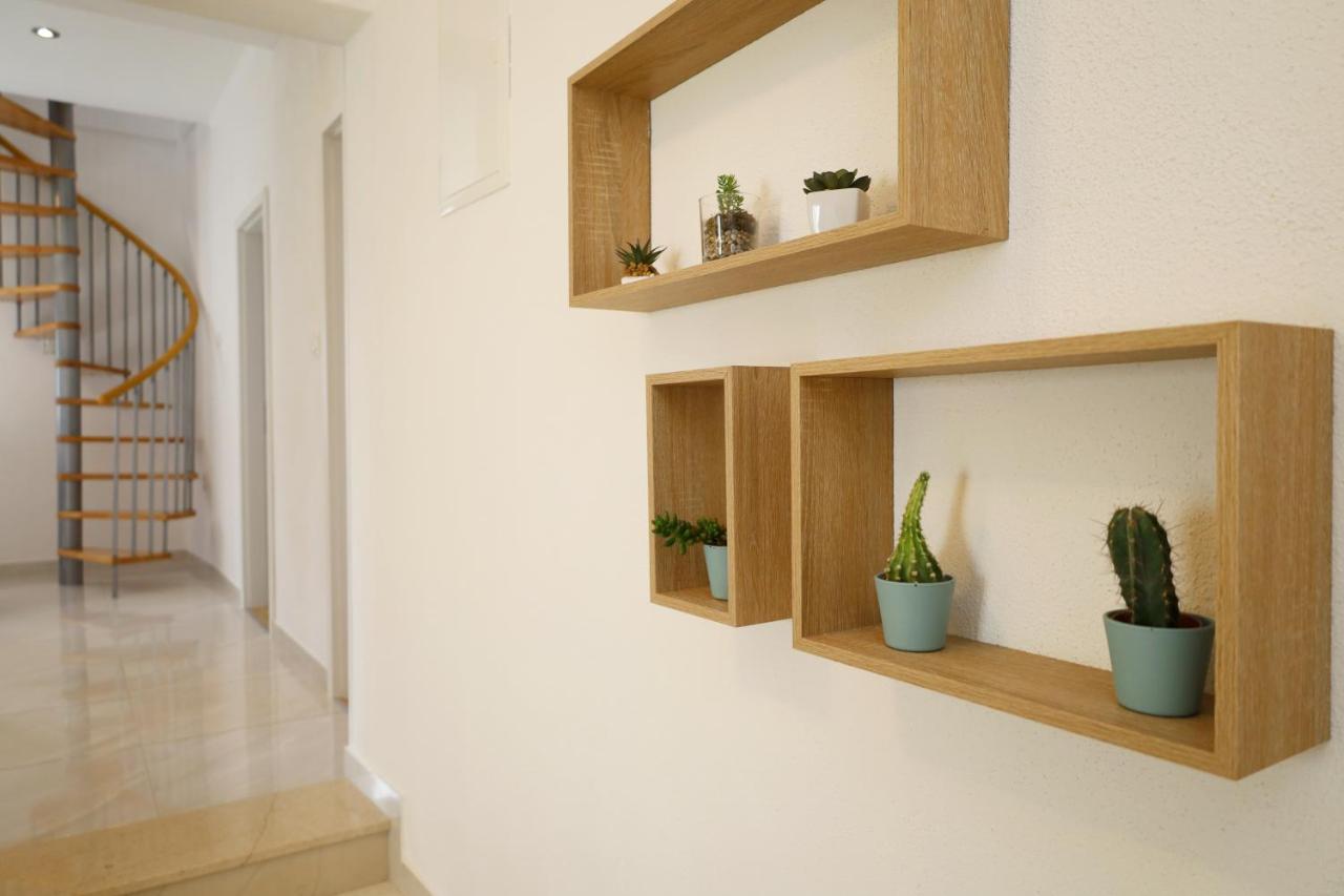Holiday House Nono Sumartin Ngoại thất bức ảnh