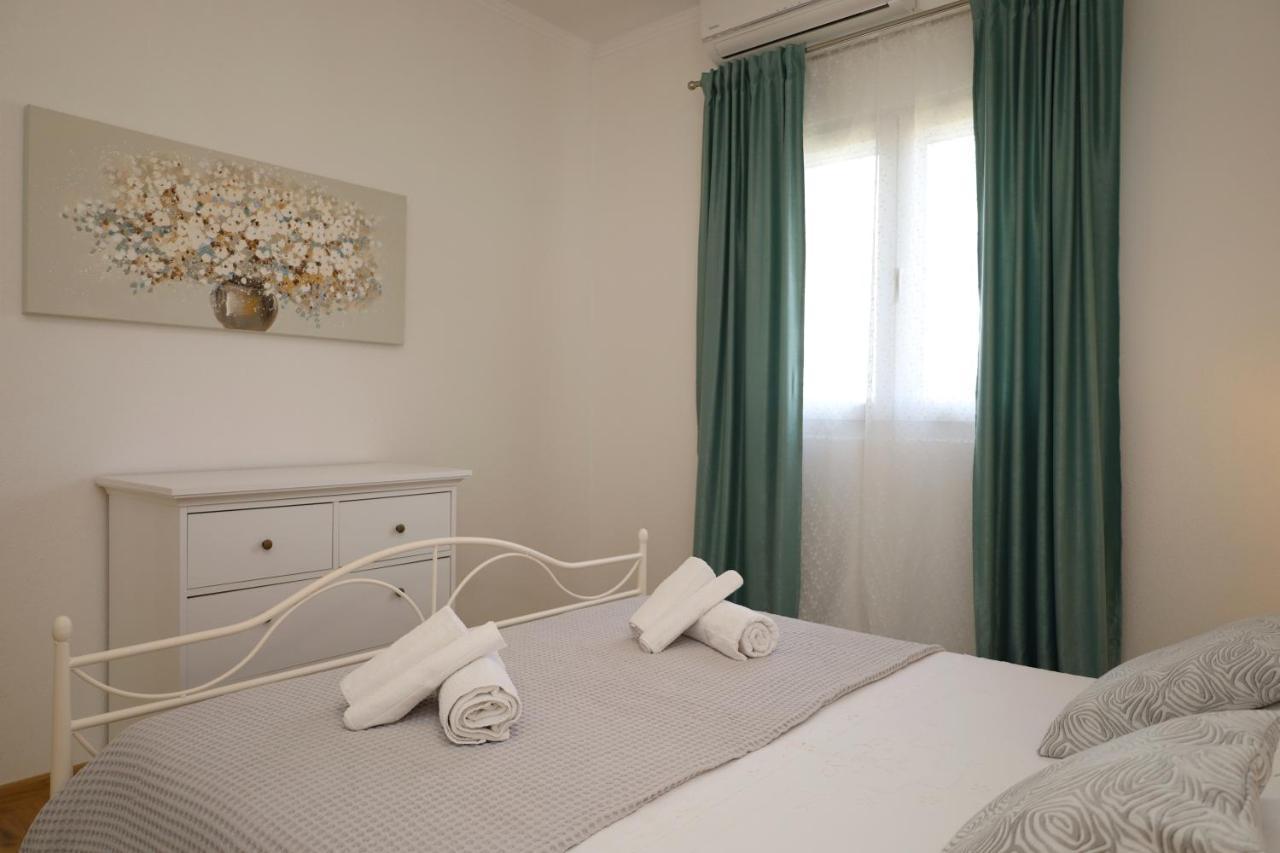 Holiday House Nono Sumartin Ngoại thất bức ảnh